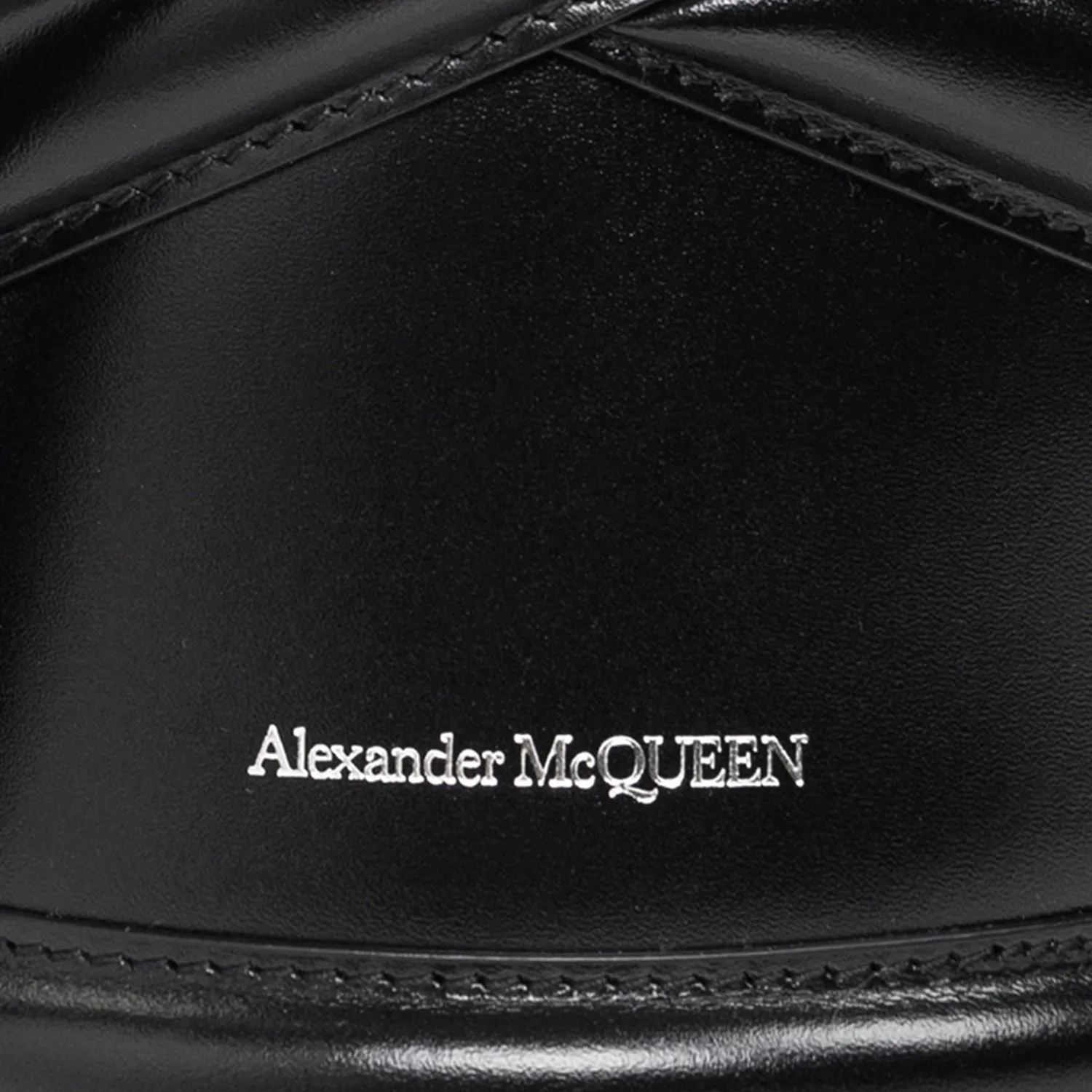 Alexander McQueen    Alexander Mcqueen The Curve Shoulder Bag