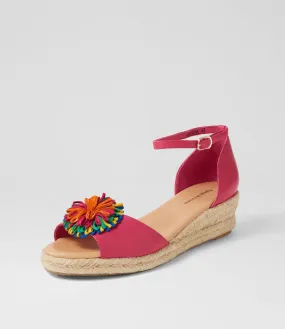 DJANGO & JULIETTE Savea Lrg Fuchsia Bright Leather Suede Sandals