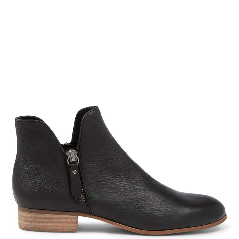 FAYE WOMENS FLAT BOOT