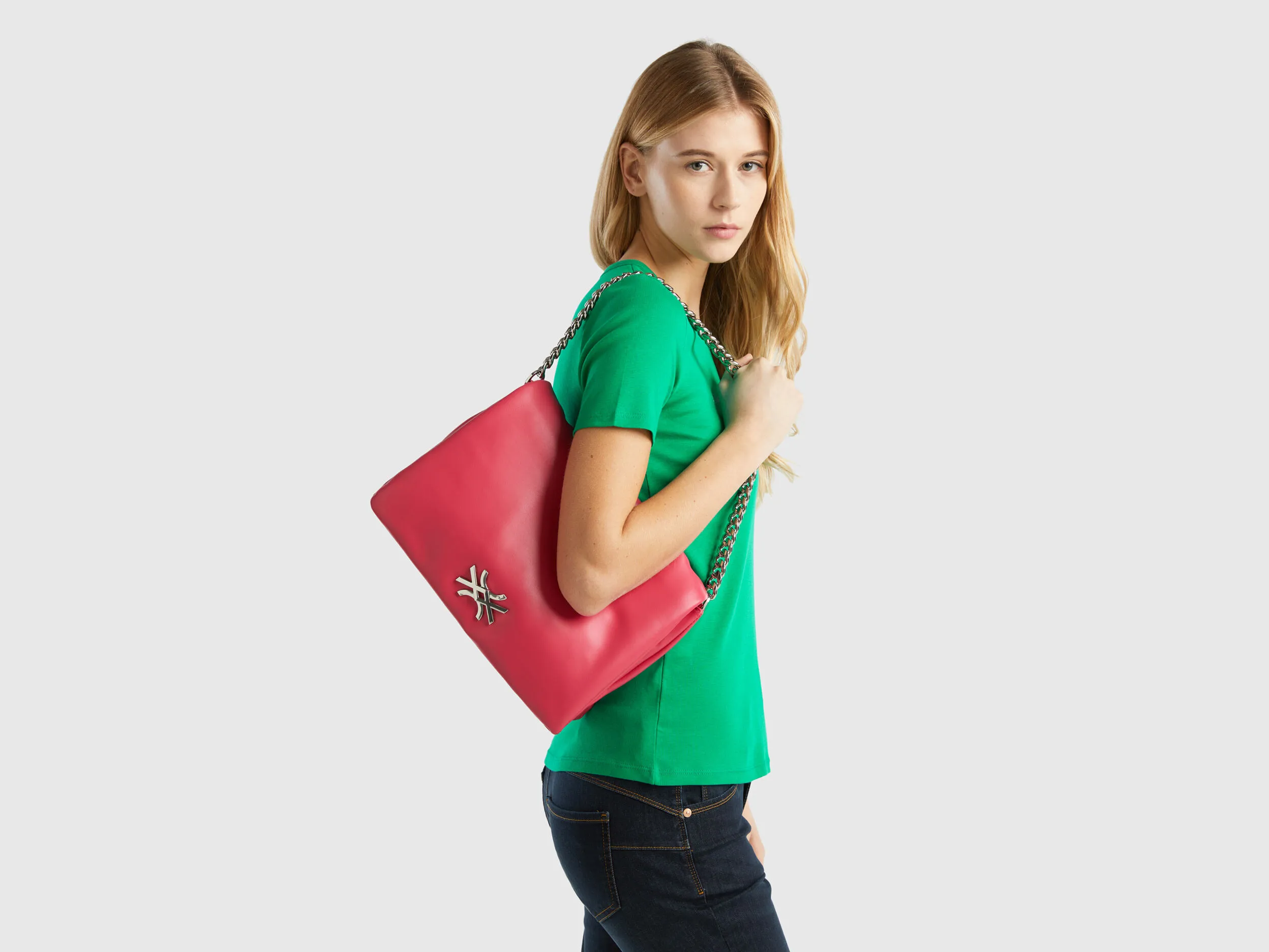 Medium bag with chain shoulder strap - Pink | Benetton