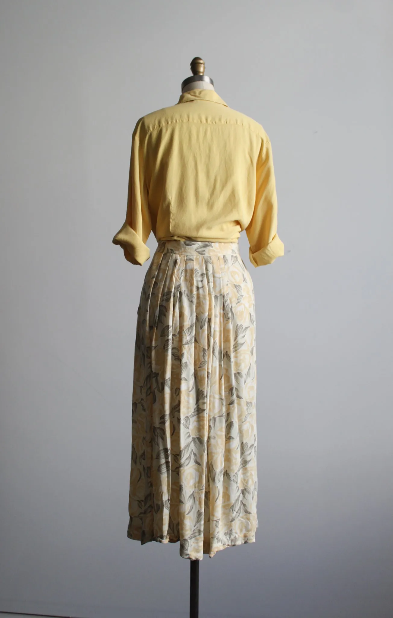 midsummer midi skirt