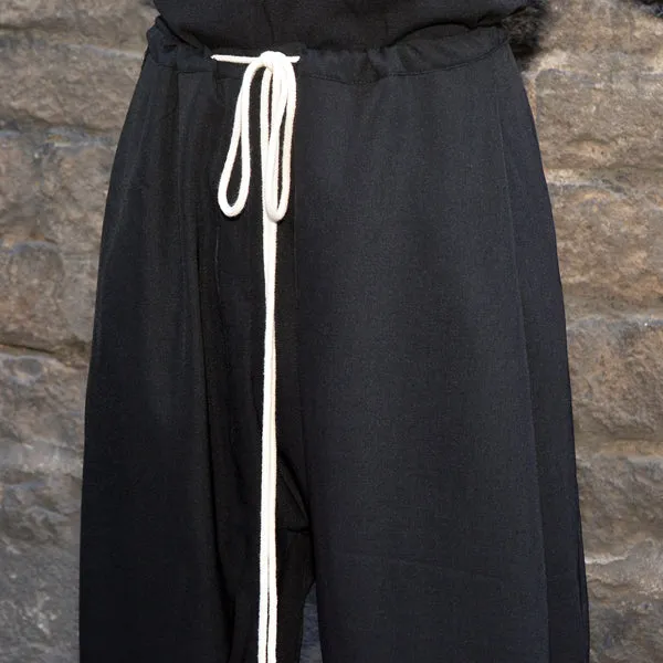 YUIKI SHIMOJI UNISEX DRAWSTRING PLEATED TROUSERS BLACK